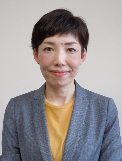 行政書士　桑野恵里佳